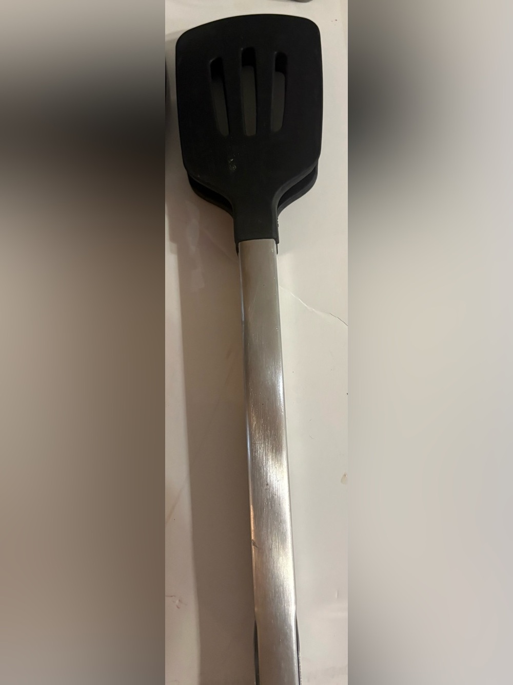 Pampered Chef Spatula Tongs (dual spatula head) - Picture 3 of 7